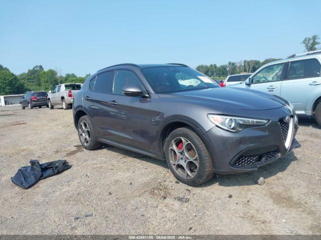  Salvage Alfa Romeo Stelvio