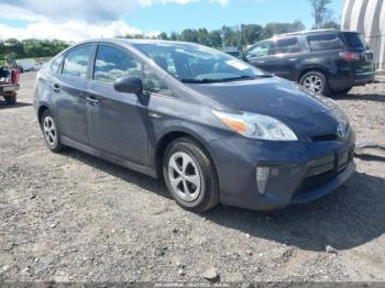  Salvage Toyota Prius