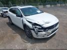 Volvo V60 Cross Country T5 Platinum Image 1
