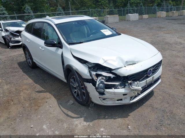  Salvage Volvo V60 Cross Country
