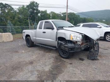  Salvage Dodge Dakota