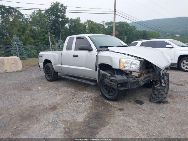  Salvage Dodge Dakota