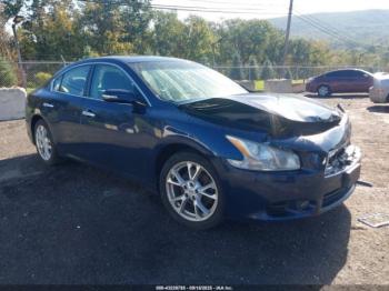  Salvage Nissan Maxima