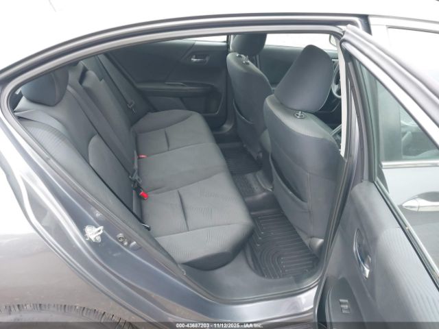 Honda Accord Lx Image 9