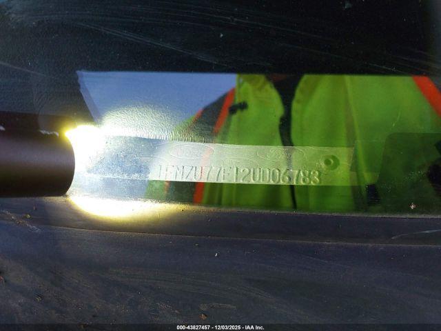 Ford Explorer Image 9