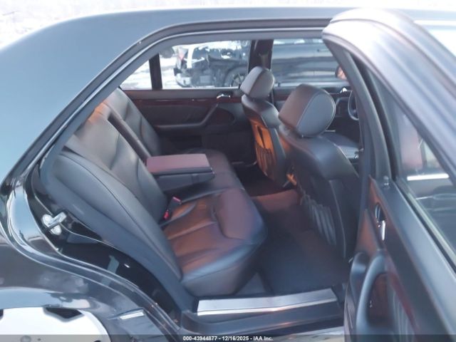 Mercedes-Benz S-Class Image 9