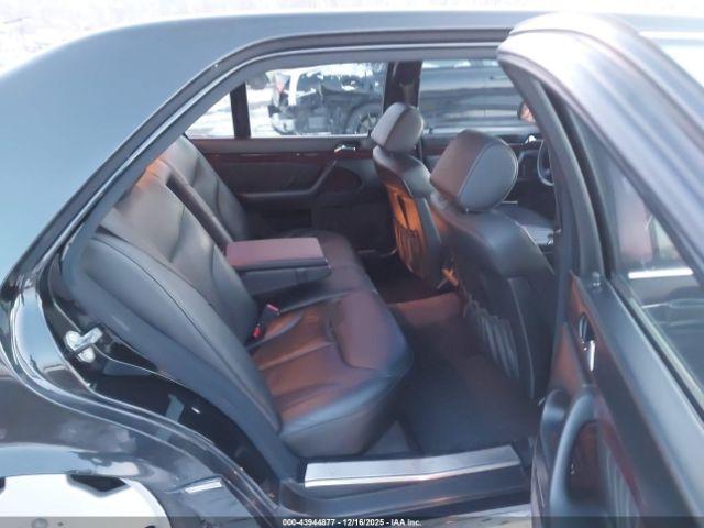 Mercedes-Benz S-Class Image 9