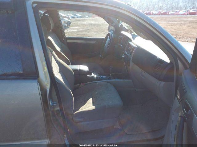 Toyota 4Runner Sr5 V6 Image 3