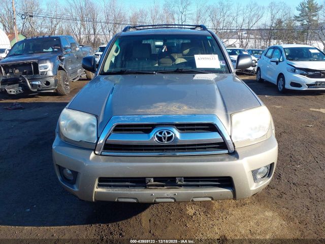 Toyota 4Runner Sr5 V6 Image 4