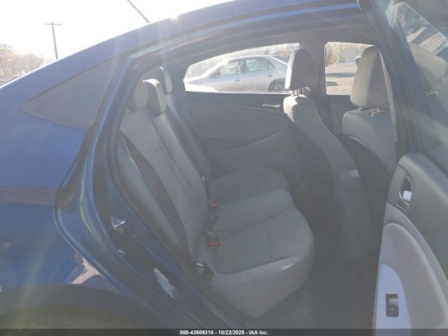 Hyundai ACCENT Se Image 7