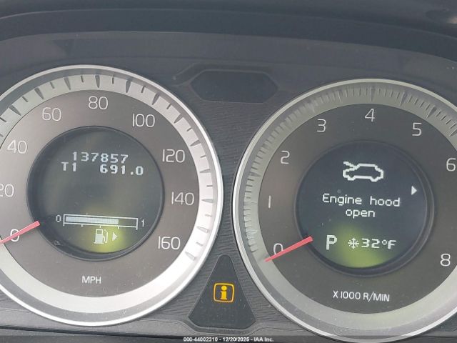 Volvo S60 T5 Image 10