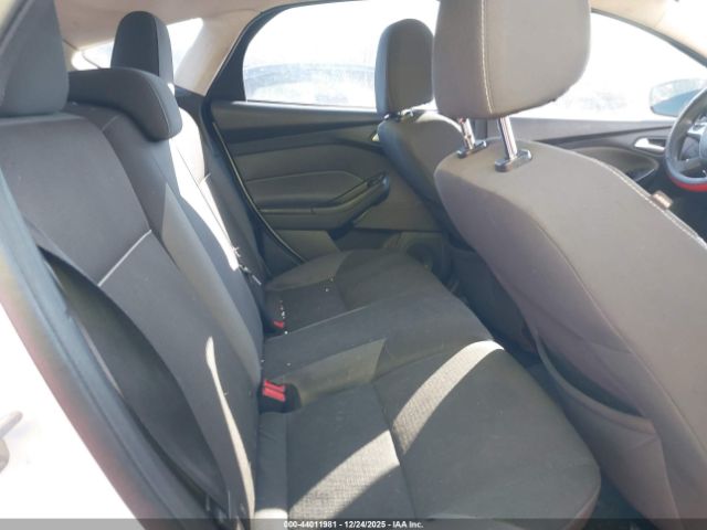 Ford Focus Se Image 9