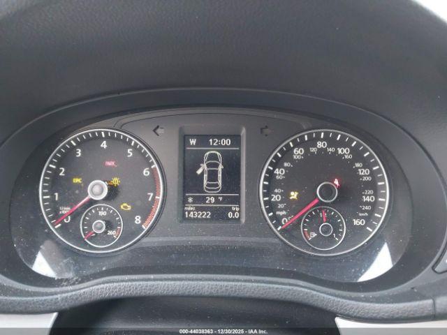 Volkswagen Passat 2.5l Se Image 6