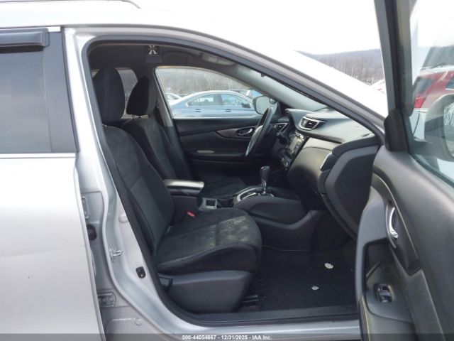 Nissan Rogue Sv Image 3