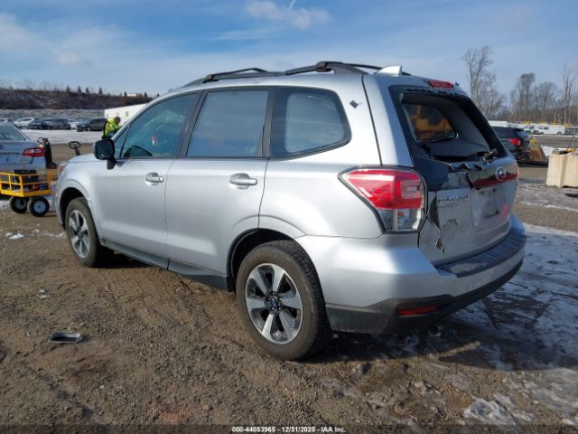 Subaru Forester 2.5i Image 9