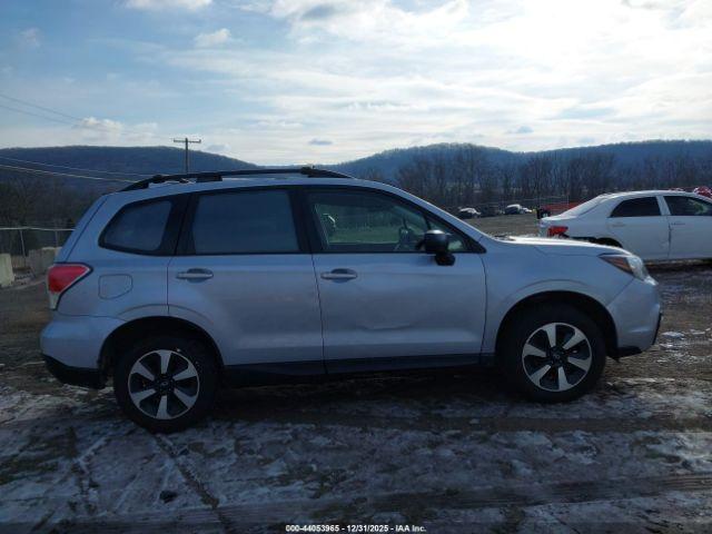 Subaru Forester 2.5i Image 16