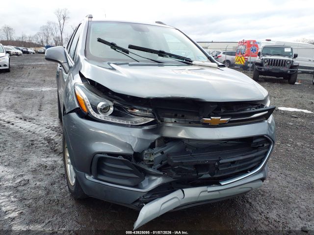 Chevrolet Trax Awd Lt Image 2