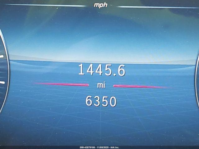 Mercedes-Benz GLB 4matic Image 14