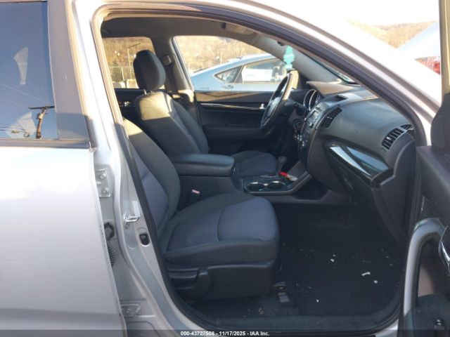 Kia Sorento Lx Image 5