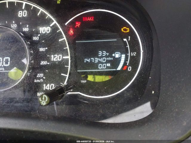 Nissan Versa Image 12