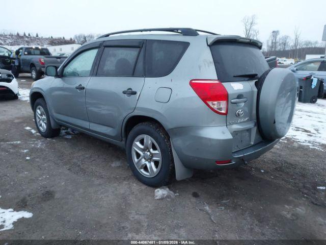 Toyota RAV4 Image 5