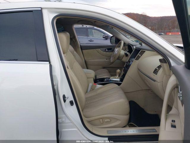 INFINITI Qx Image 13
