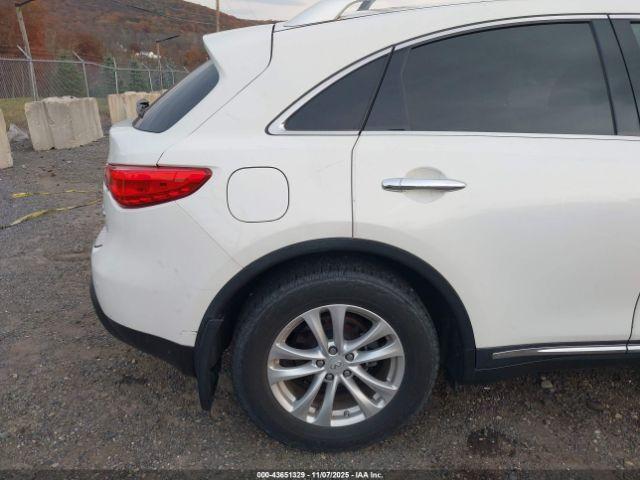 INFINITI Qx Image 10