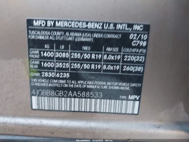 Mercedes-Benz M-Class 4matic Image 3