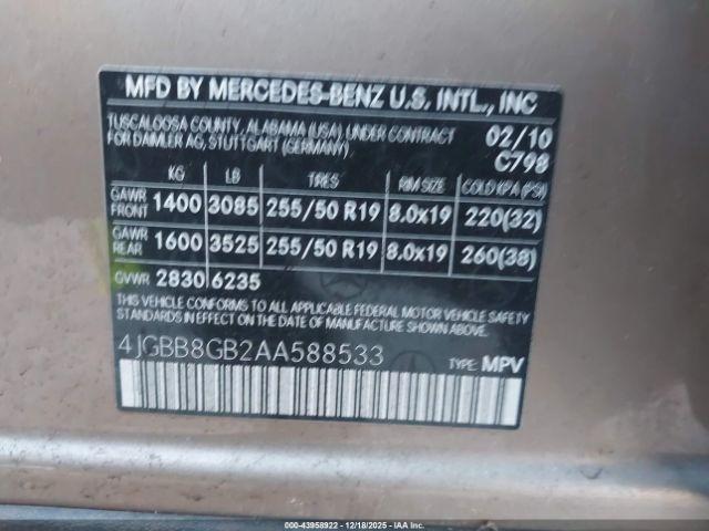 Mercedes-Benz M-Class 4matic Image 3