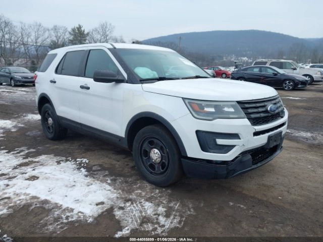 Ford Utility Police Intercepto Image 1