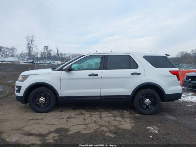 Ford Utility Police Intercepto Image 5