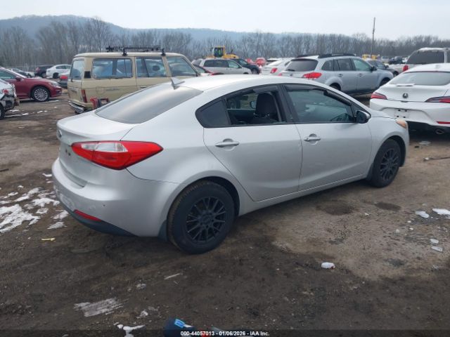 Kia Forte Lx Image 7