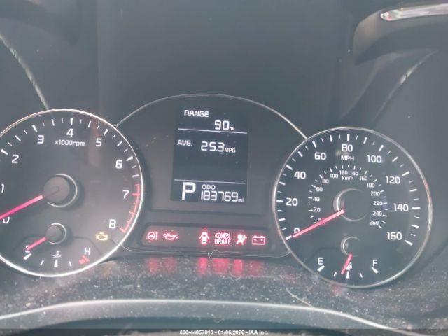 Kia Forte Lx Image 2