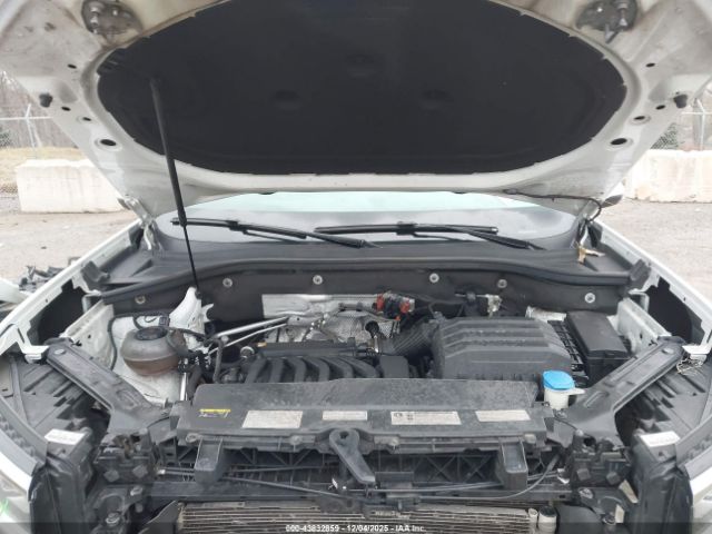 Volkswagen Atlas Image 11