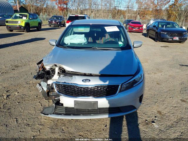 Kia Forte Lx Image 2