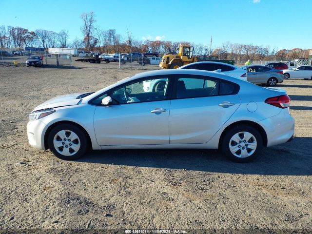 Kia Forte Lx Image 13