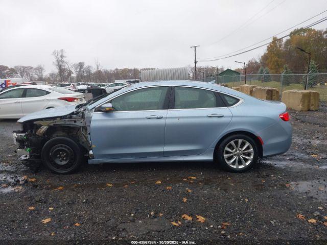 Chrysler 200 C Image 17