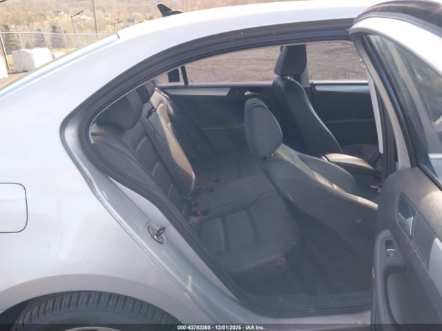 Volkswagen Jetta 1.8t Se Image 5