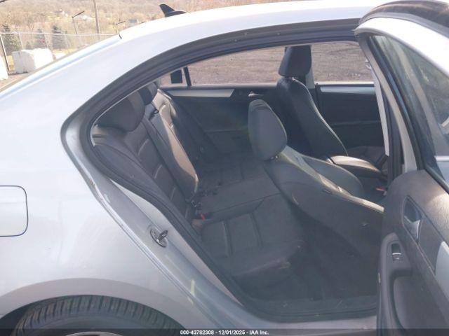 Volkswagen Jetta 1.8t Se Image 5