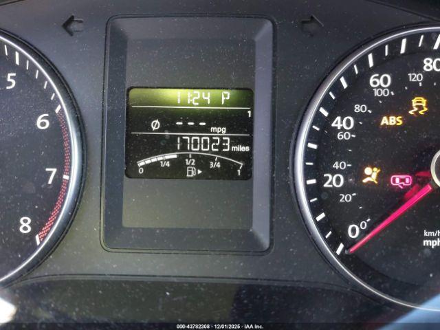 Volkswagen Jetta 1.8t Se Image 10