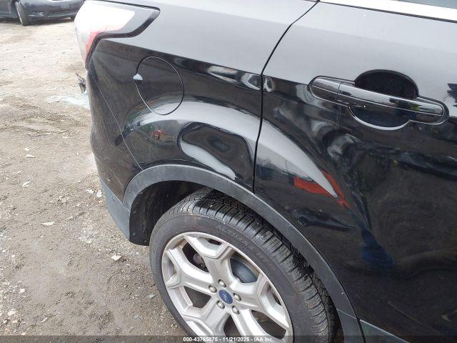 Ford Escape Titanium Image 7