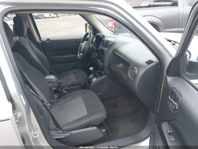 Jeep Patriot Sport Image 4