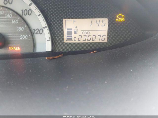 Toyota Yaris Image 10