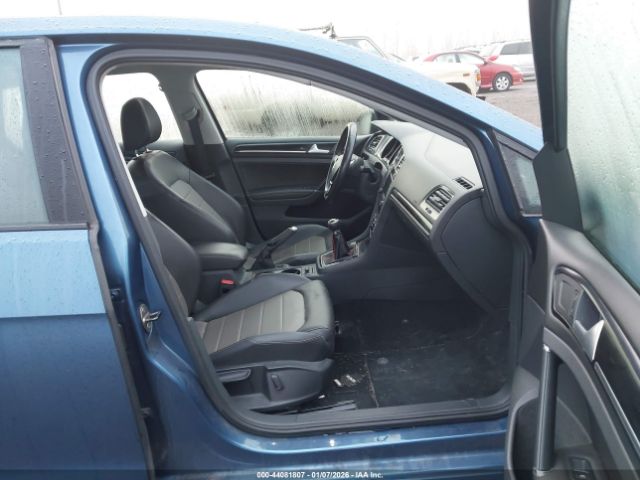 Volkswagen Golf Tdi Sel 4-door Image 13