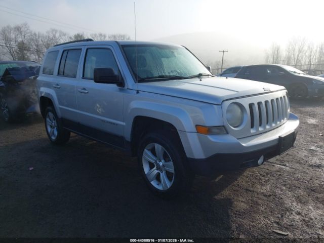Jeep Patriot Latitude Image 1