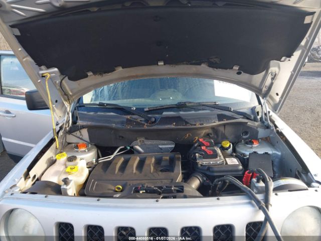 Jeep Patriot Latitude Image 7