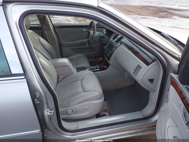 Cadillac DTS Performance Image 12