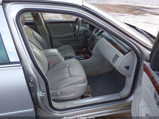 Cadillac DTS Performance Image 12