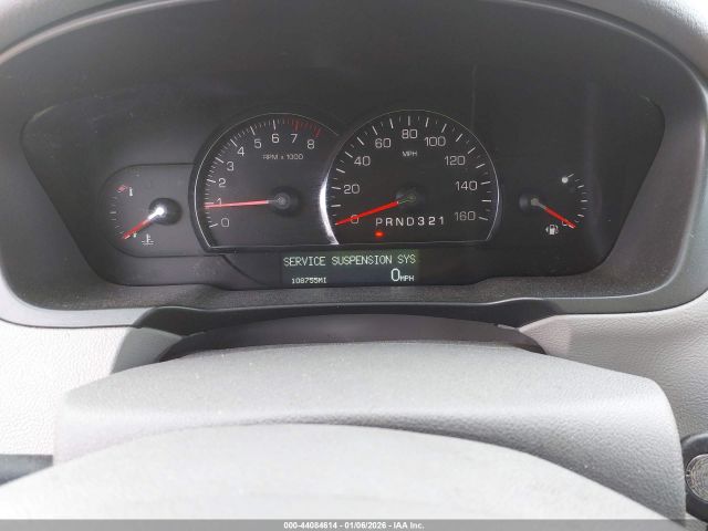 Cadillac DTS Performance Image 4