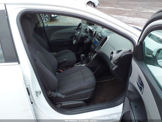 Chevrolet Sonic 2lt Image 8